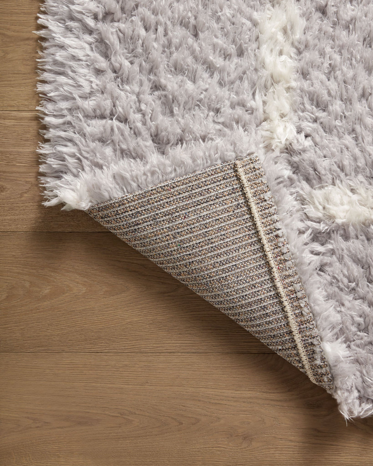 Amira Silver/Ivory Rug – detail
