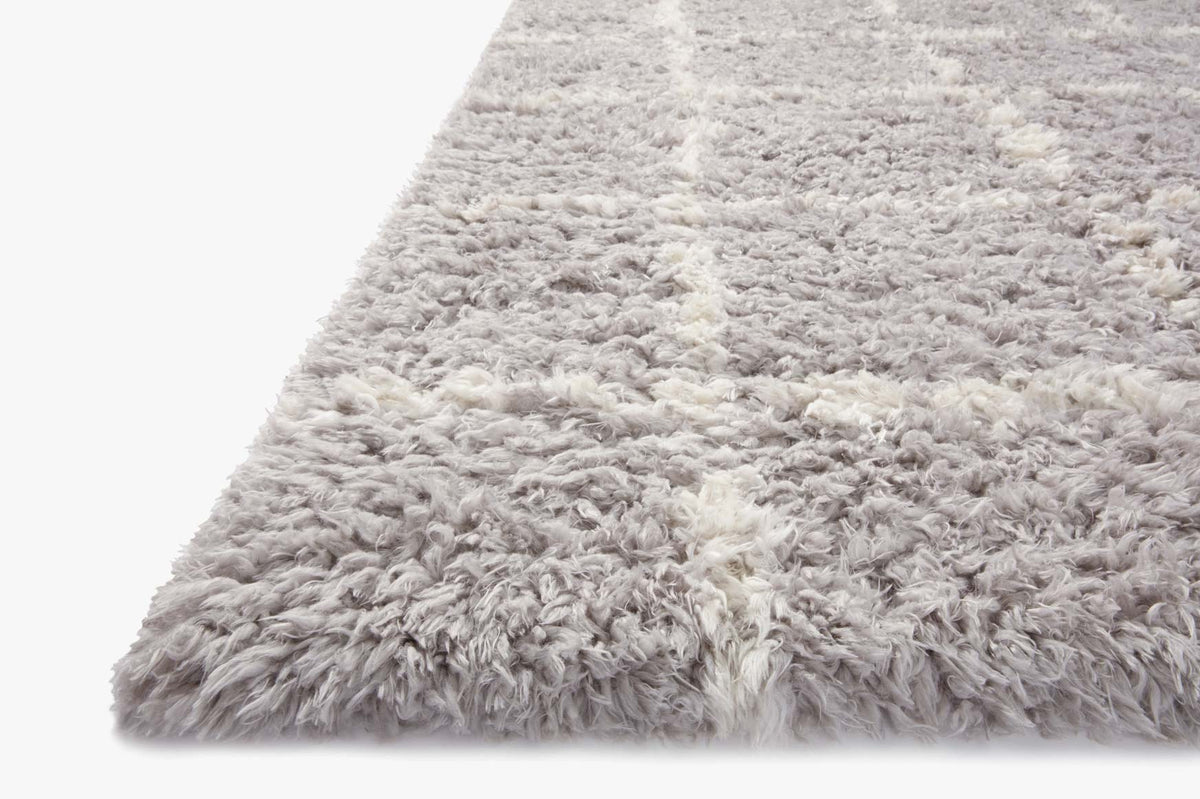 Amira Silver/Ivory Rug – corner detail