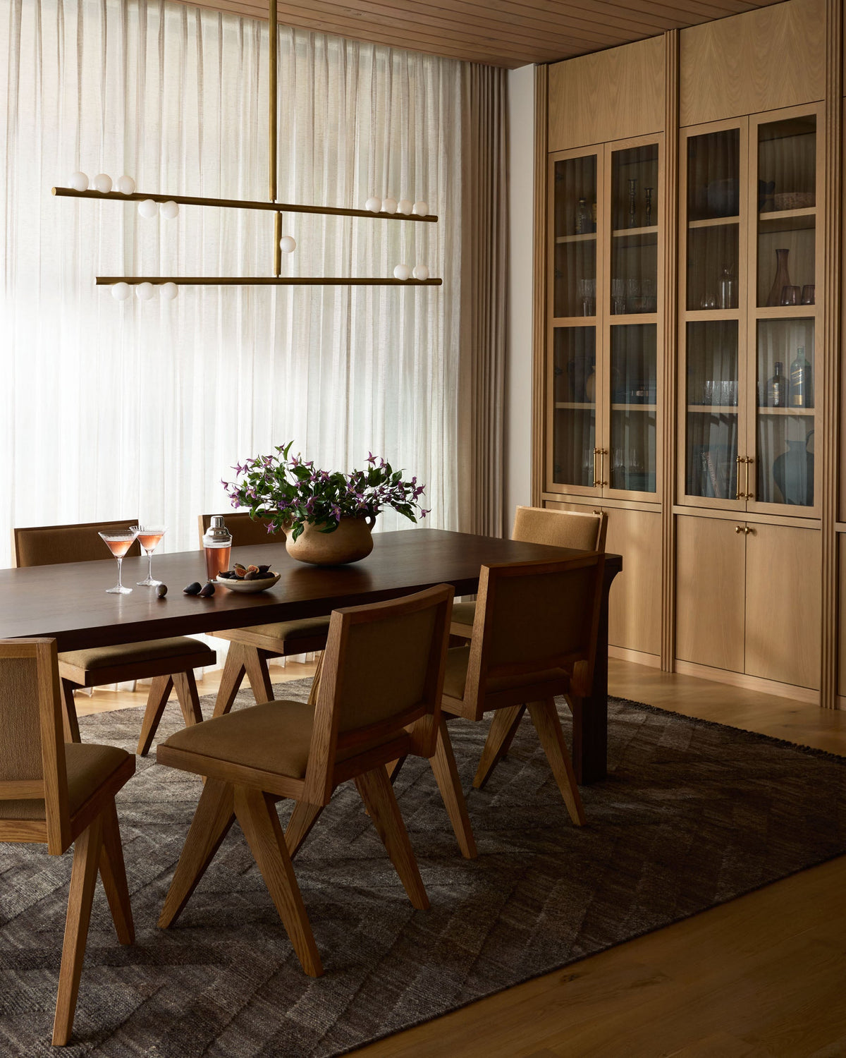 Angeline Smoke Rug – room scene