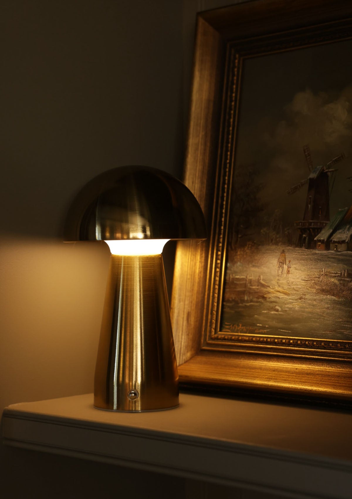 Aspyn Cordless Table Lamp