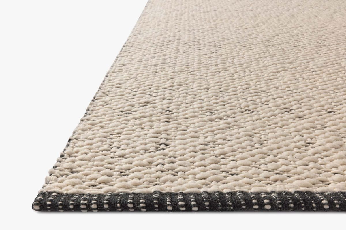 Betty Ivory/Black Rug – corner detail