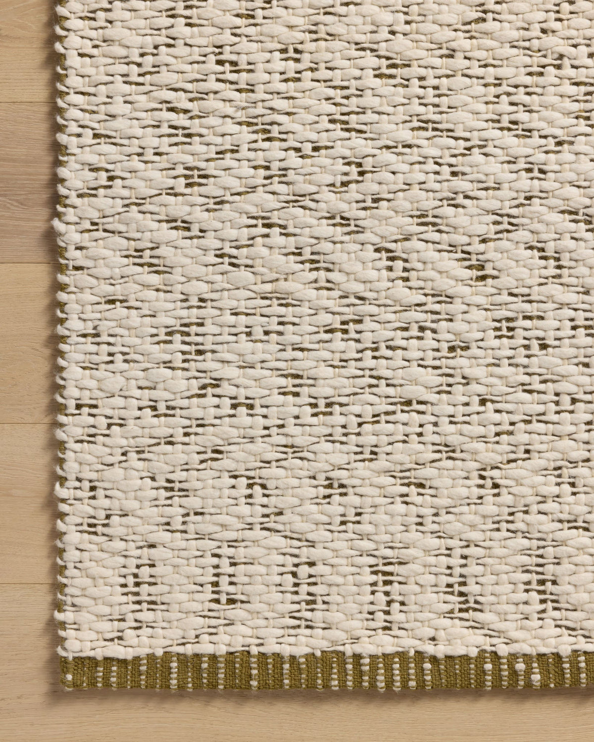 Betty Ivory/Green Rug – detail