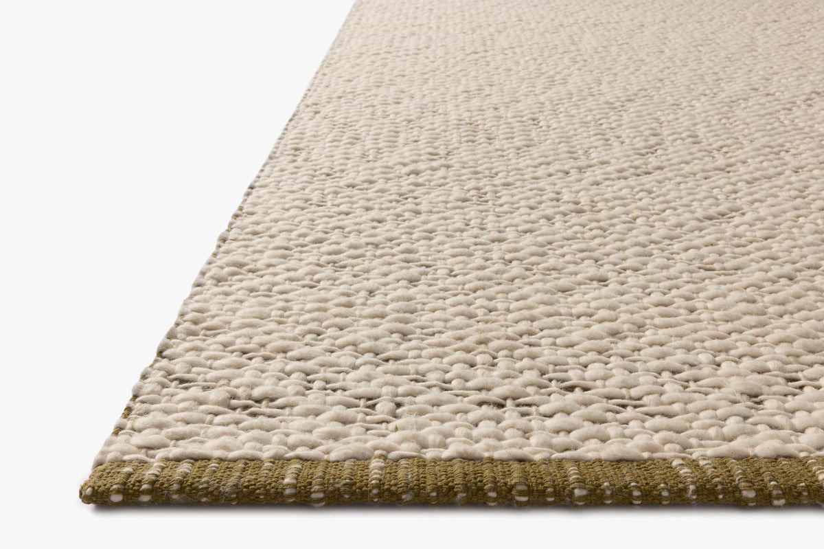 Betty Ivory/Green Rug – corner detail