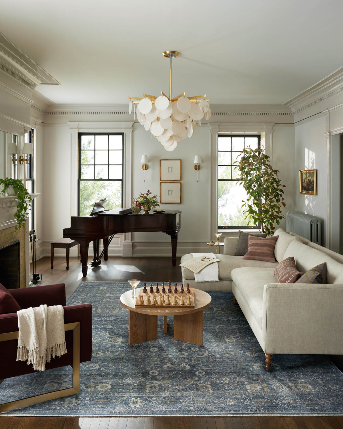 Bradbury Ocean/Gold Rug – room scene