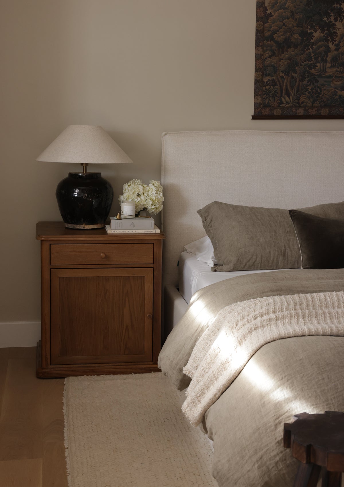 Barett Vintage Pot Table Lamp