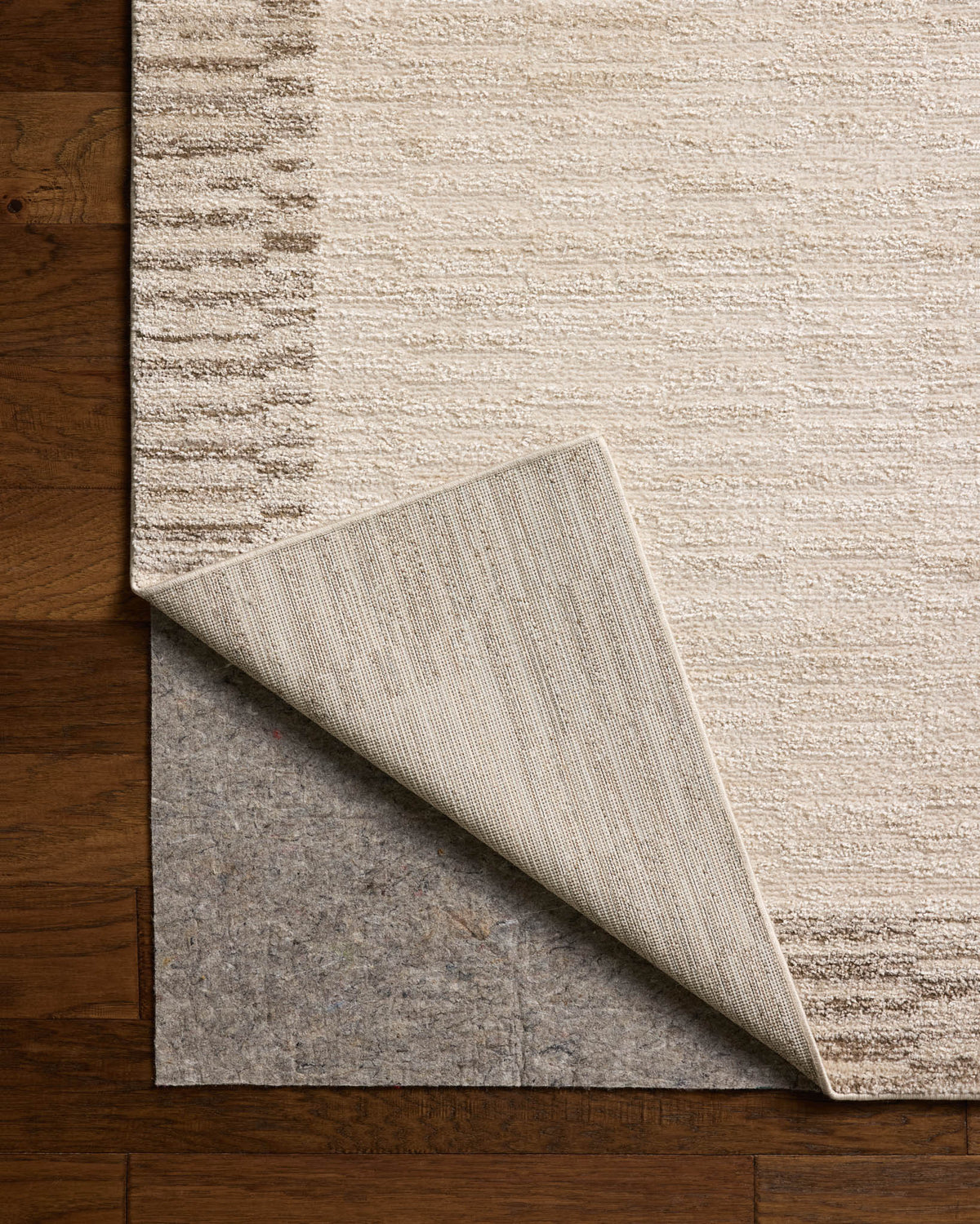 Calvin Ivory/Pebble Rug – detail