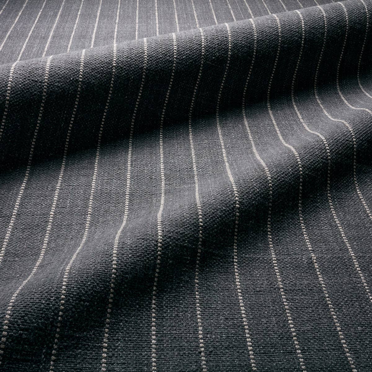 Cliff 02 Miralys Rug – CFL205 – close-up