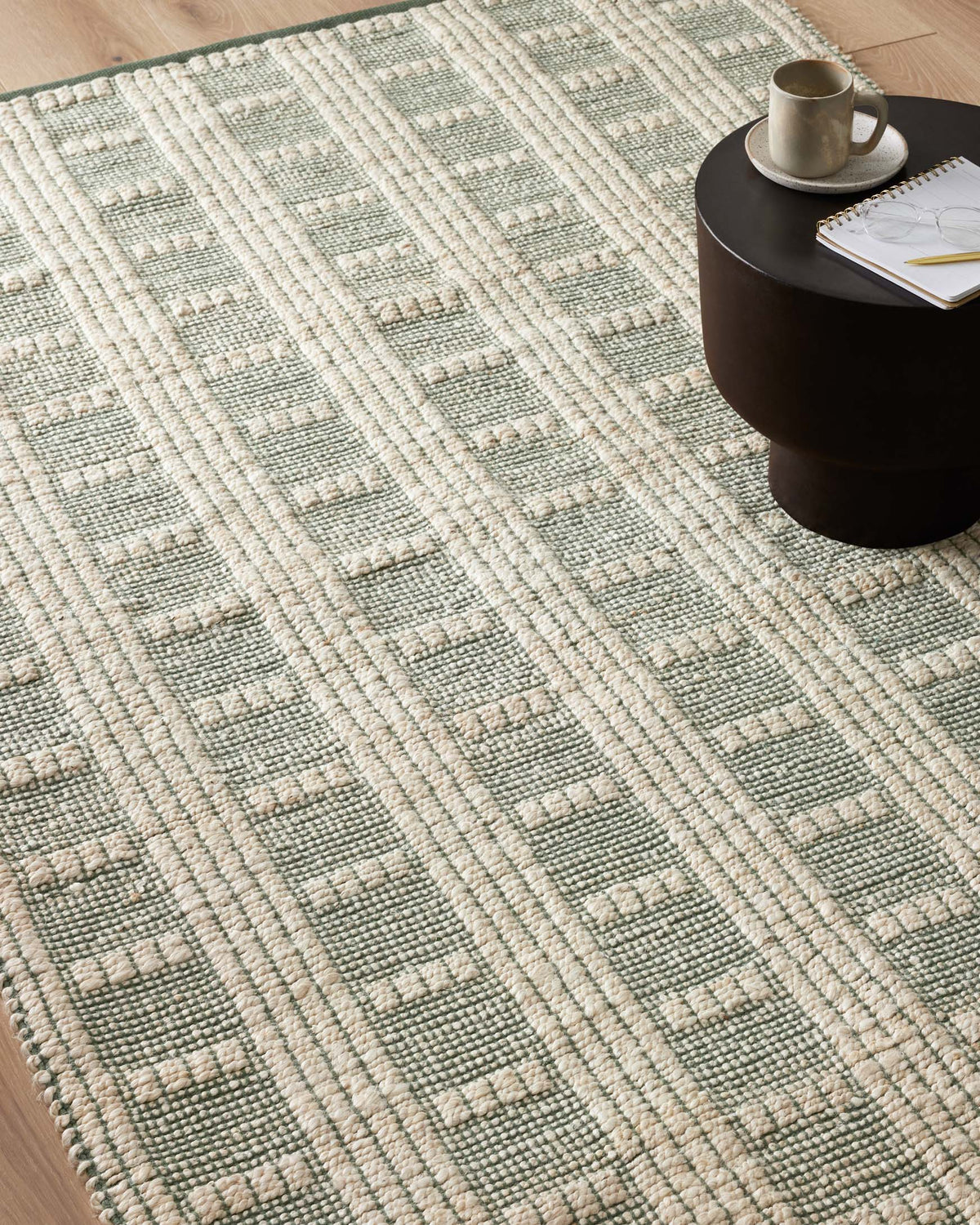 Colton Ivory/Sage Rug – room scene