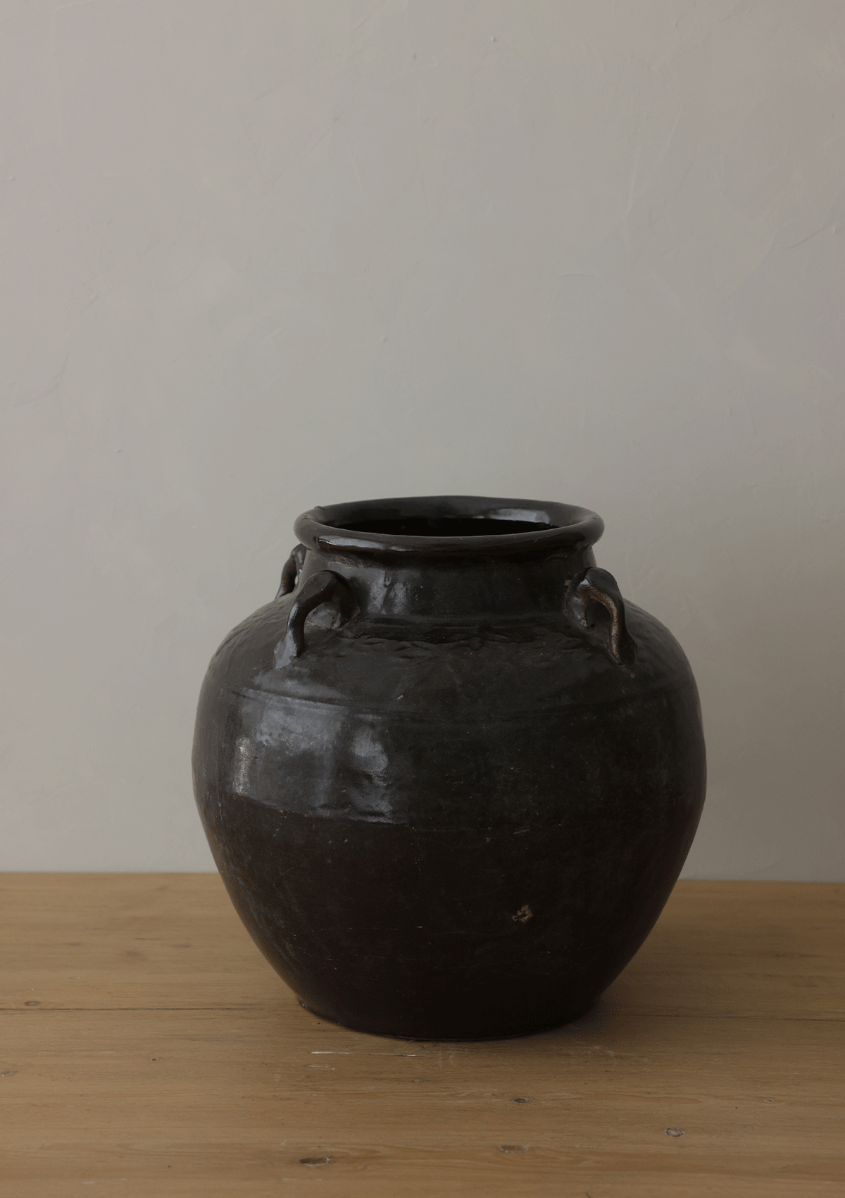 Danae Glazed Pot