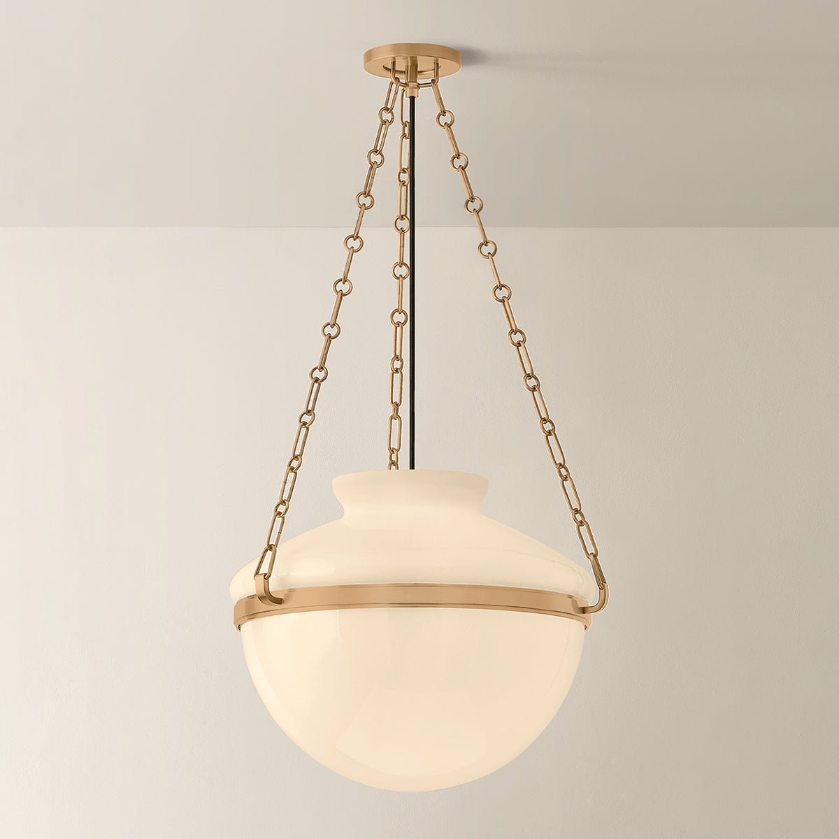 Paradigm Pendant – 19" W
