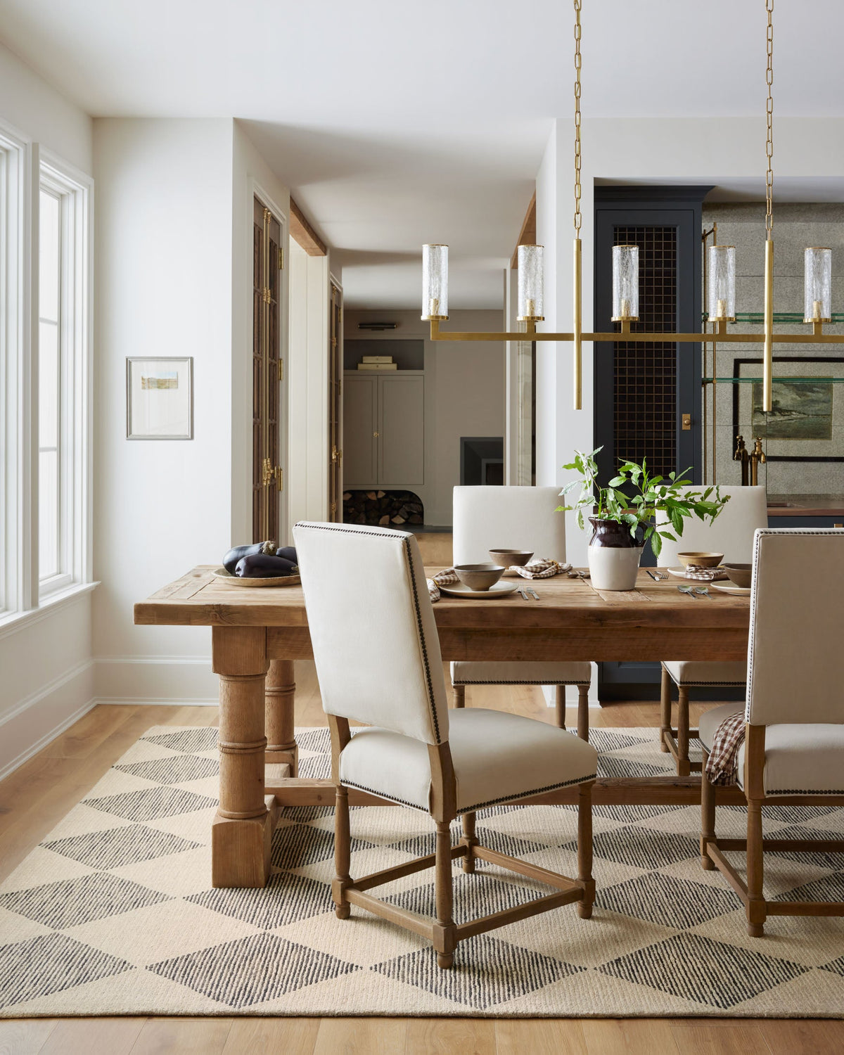 Francis Beige/Charcoal Rug – room scene