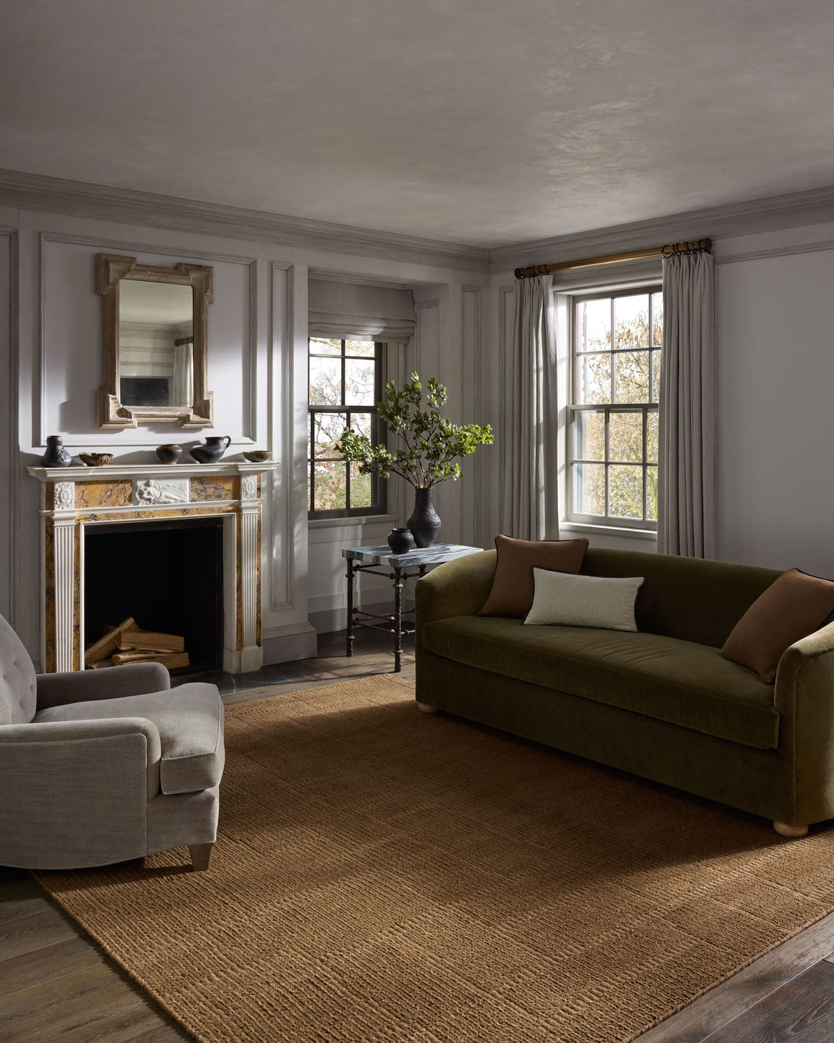 Greenwich Rust Rug – room scene