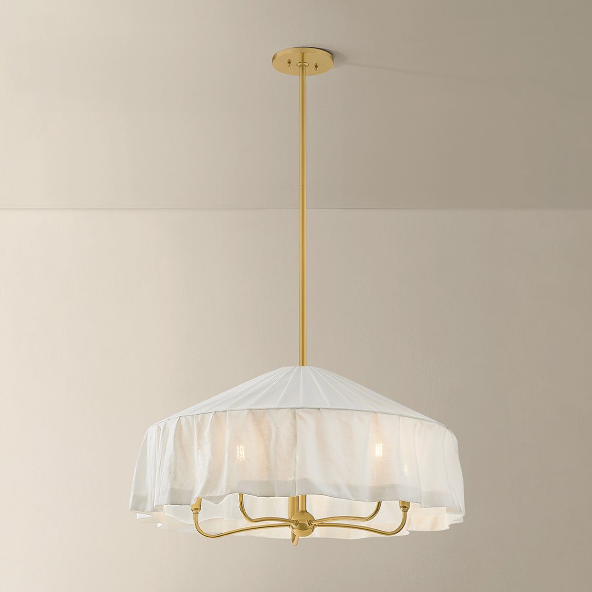 Shivonne Chandelier – 34" W