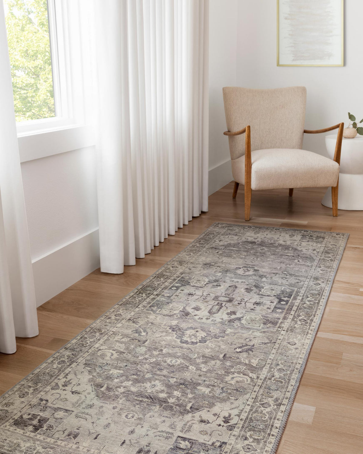 Hathaway Steel/Ivory Rug – room scene