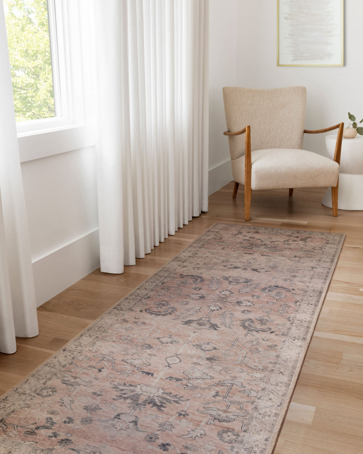 Hathaway Blush/Multi Rug – room scene