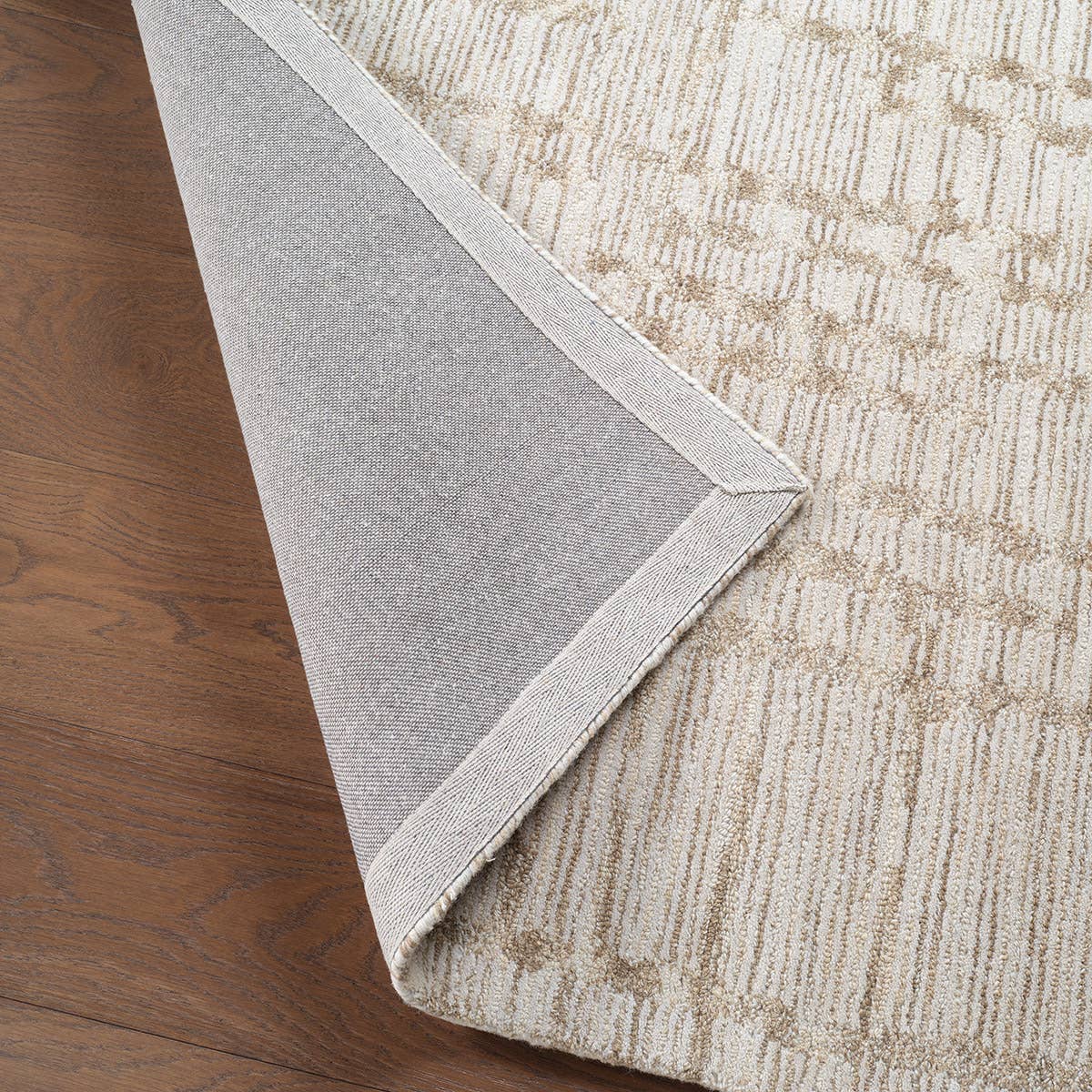 Labyrinth Herculean Rug – LAB02 – close-up