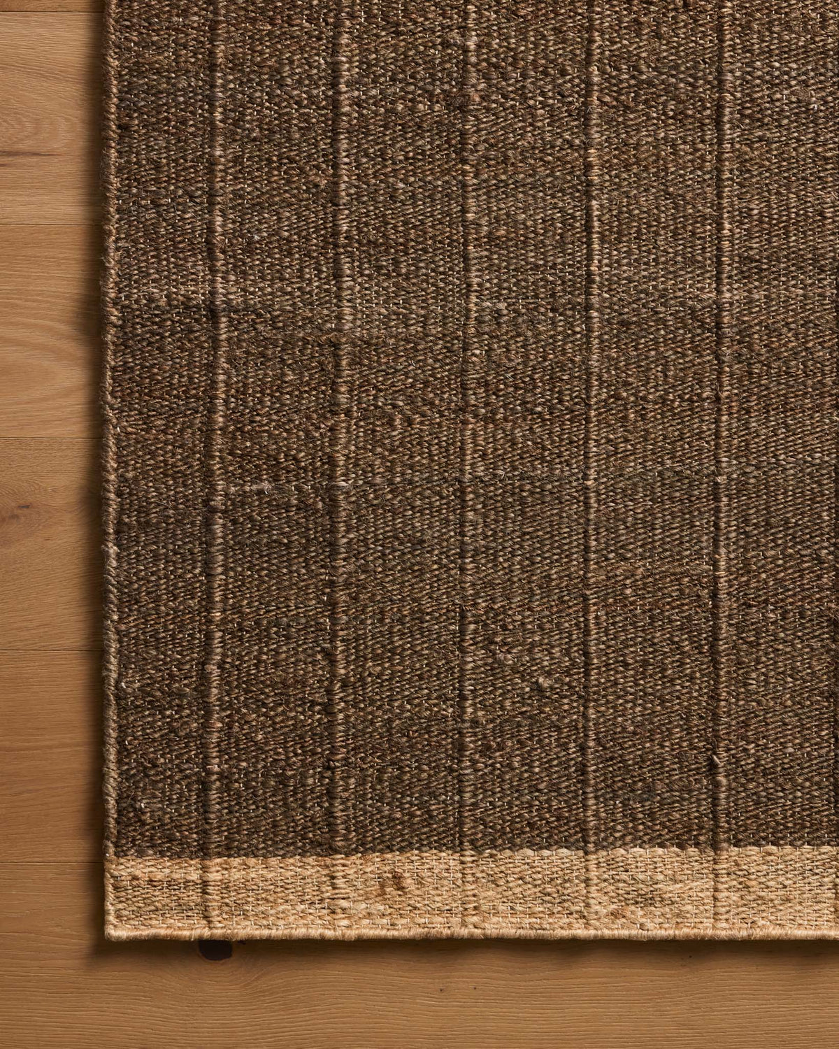 Laken Chocolate/Natural Rug – detail