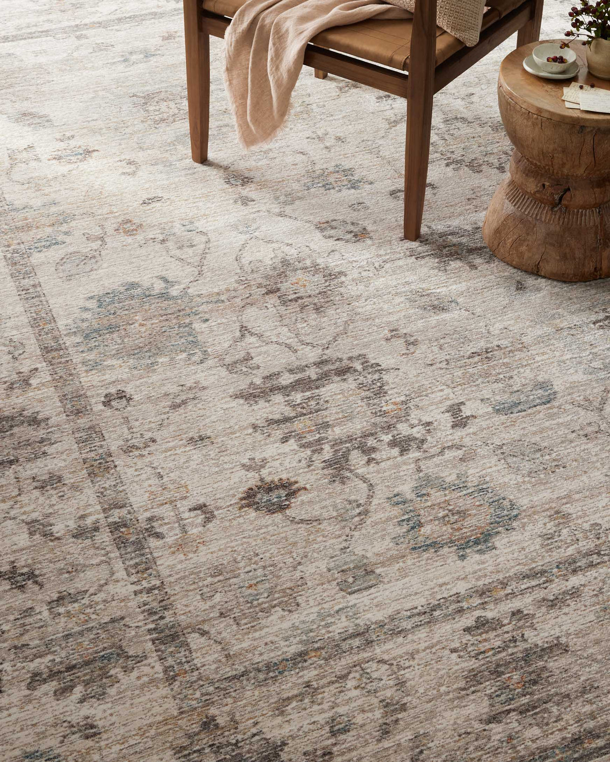 Millie Silver/Dove Rug – detail