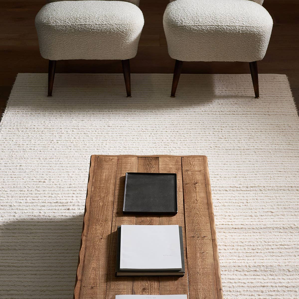 Muted Opulance Meera Rug – MUO06 – room scene
