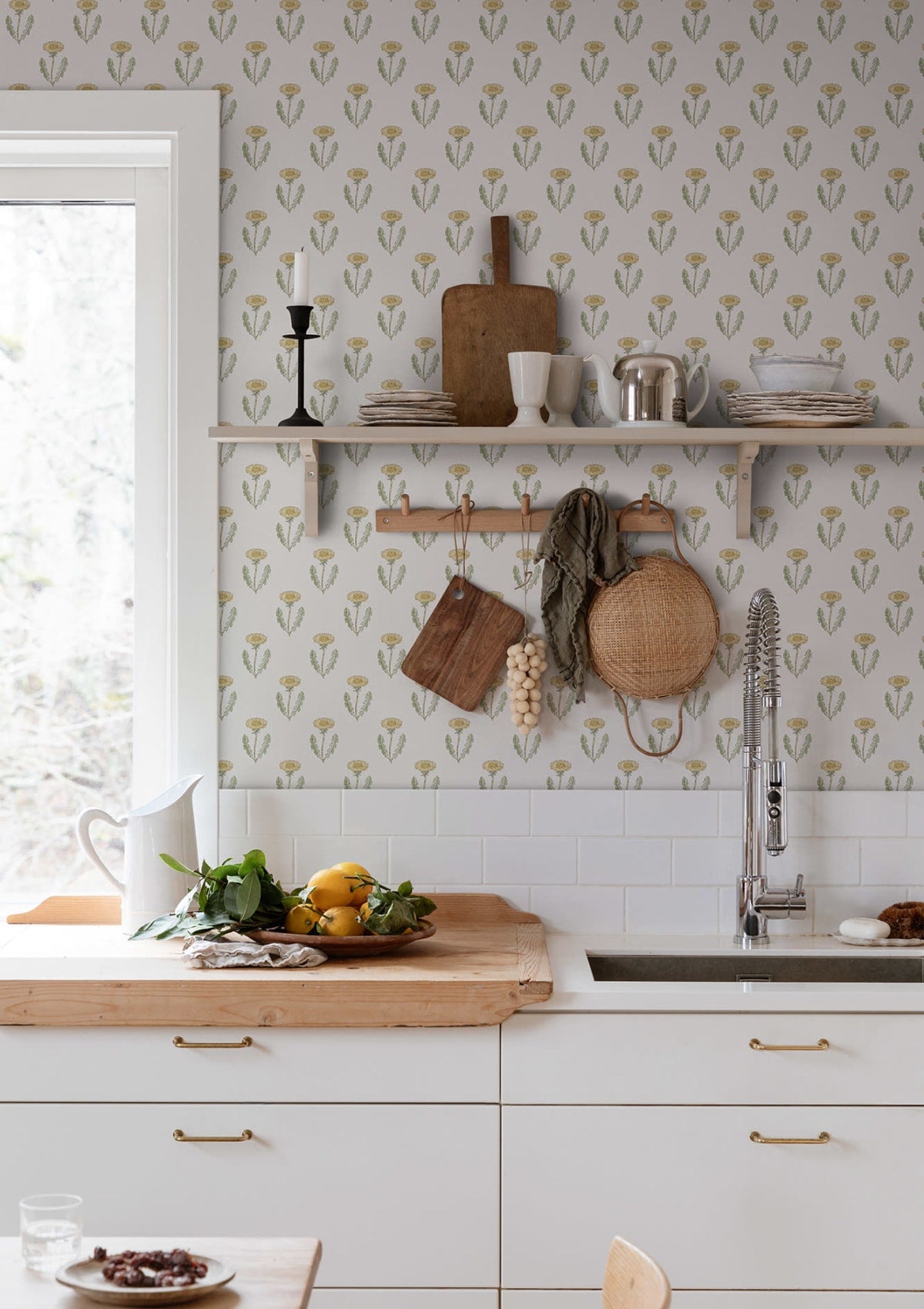 Maskrosen Wallpaper in Spring Green