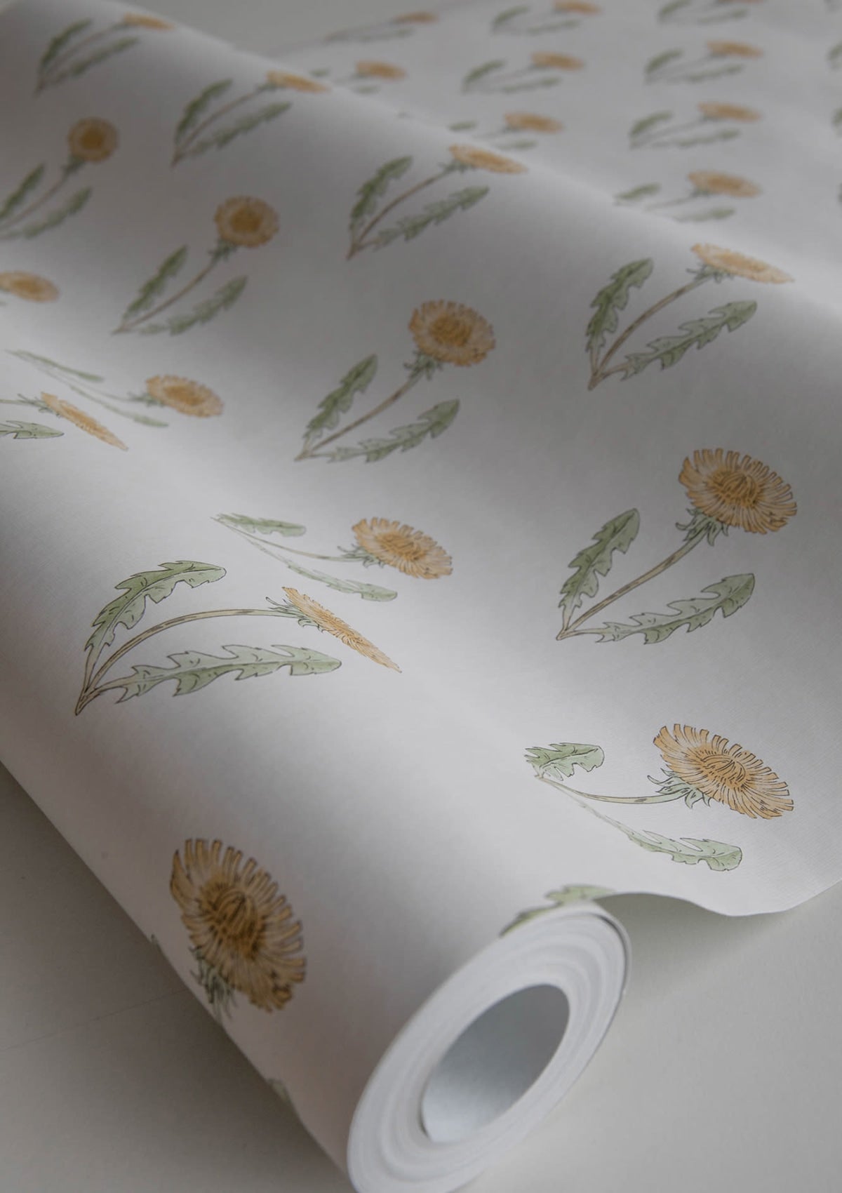 Maskrosen Wallpaper in Spring Green