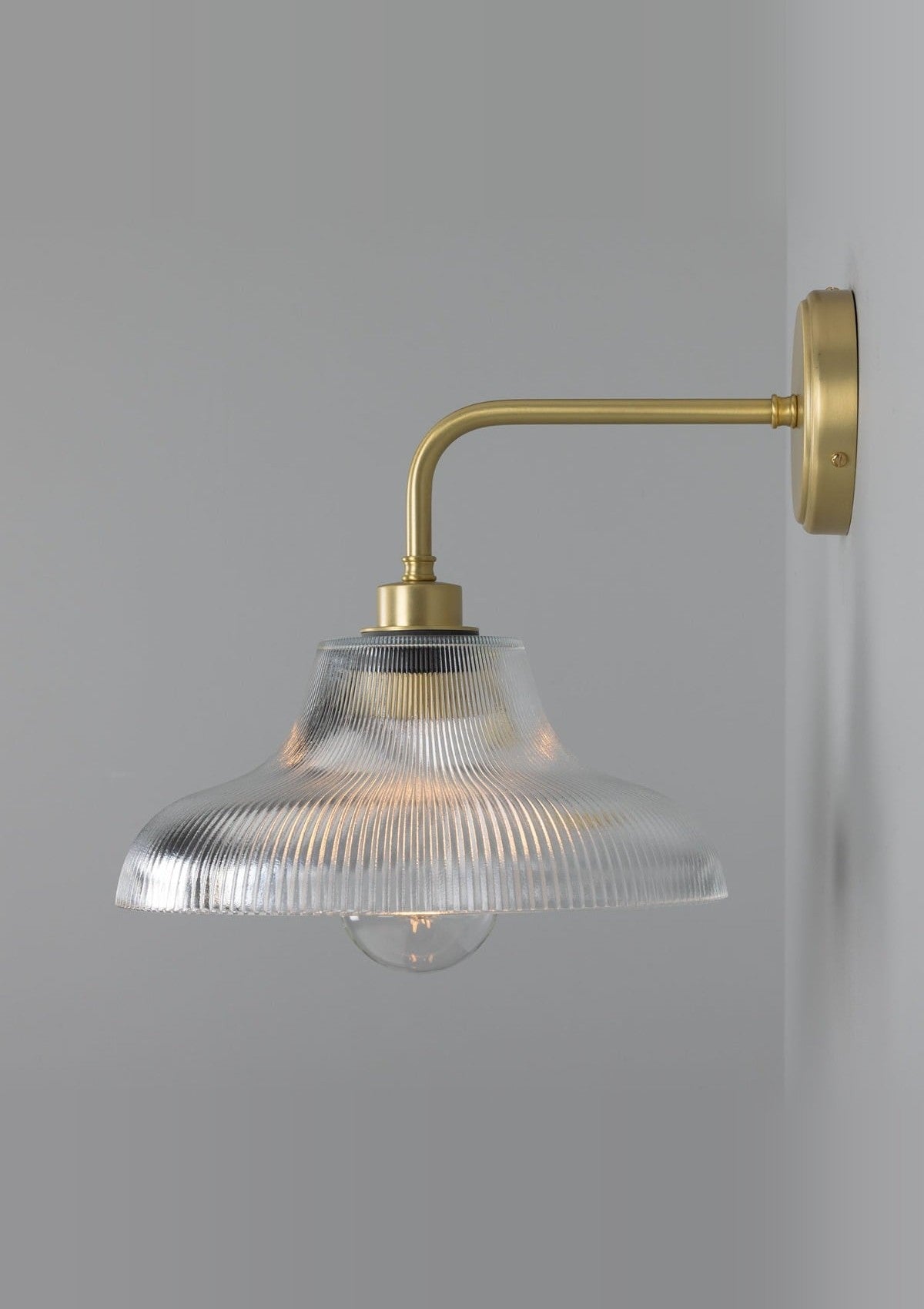 Mono Vintage Railway Glass Bathroom Wall Sconce – Satin Brass
