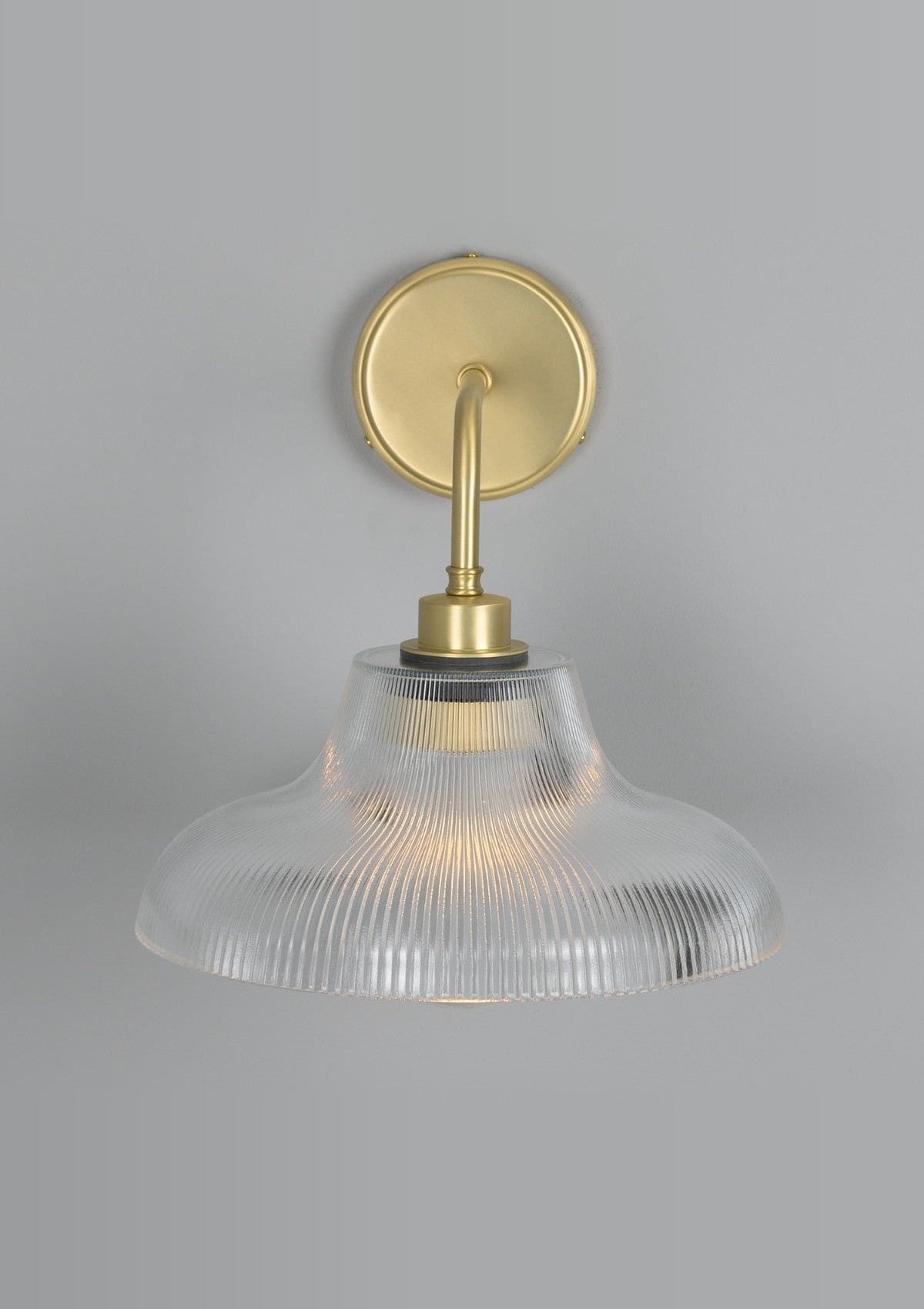 Mono Vintage Railway Glass Bathroom Wall Sconce – Satin Brass