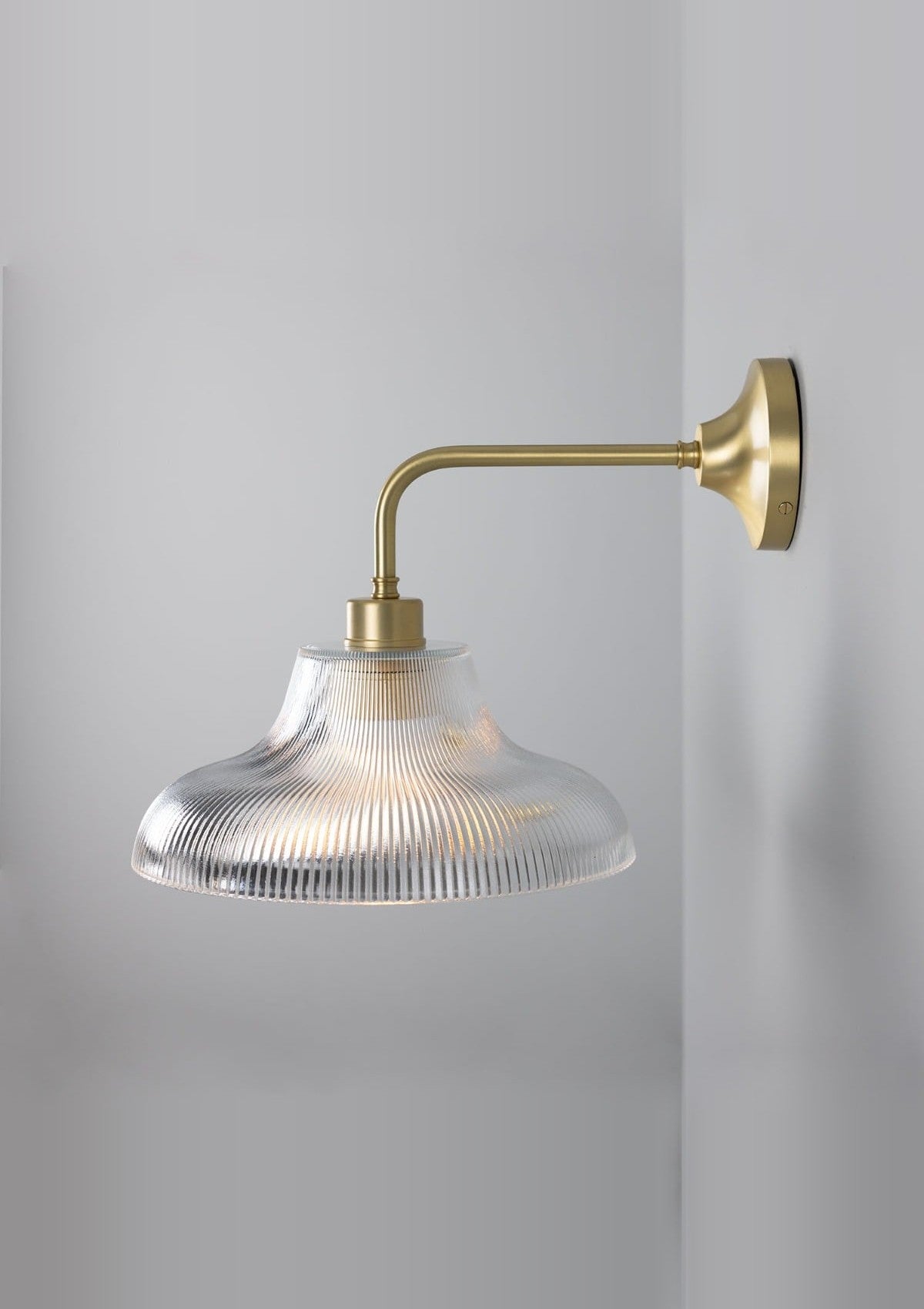 Mono Vintage Railway Wall Sconce – Satin Brass