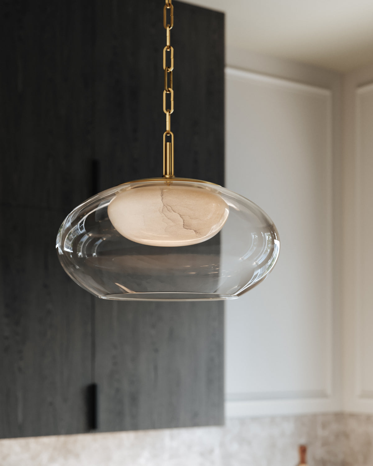 Moore Pendant – 17" W