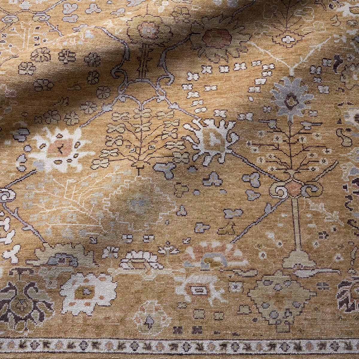 Neveah Matrona Rug – NEV01 – close-up