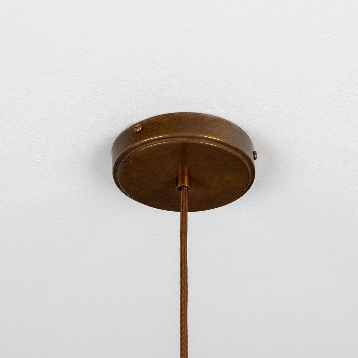 Nehir Reeded Glass and Brass Pendant – Ceiling Rose