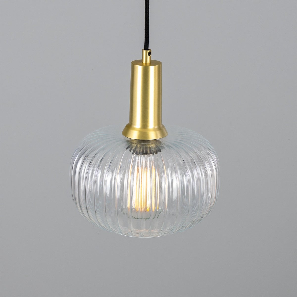 Nehir Reeded Glass and Brass Pendant – Satin Brass
