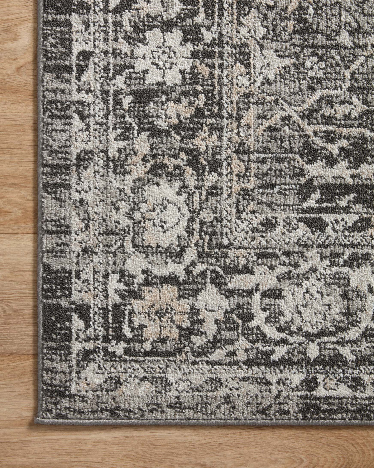 Odette Charcoal/Silver Rug – detail