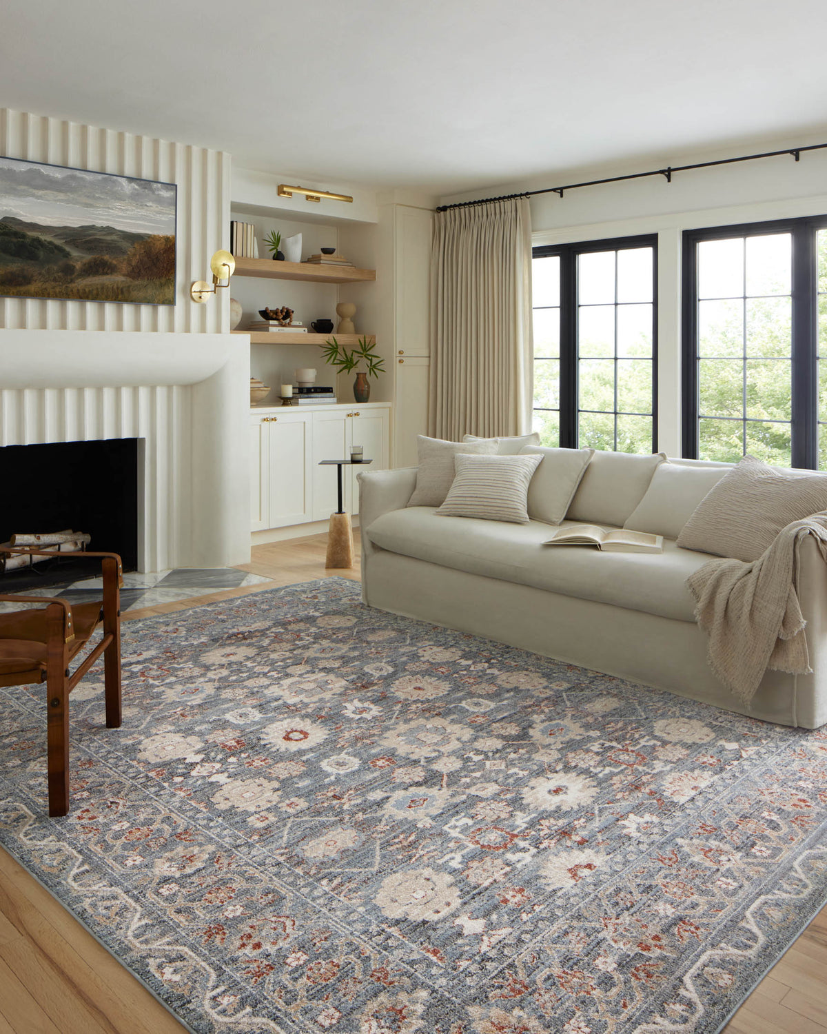 Odette Sky/Rust Rug – room scene