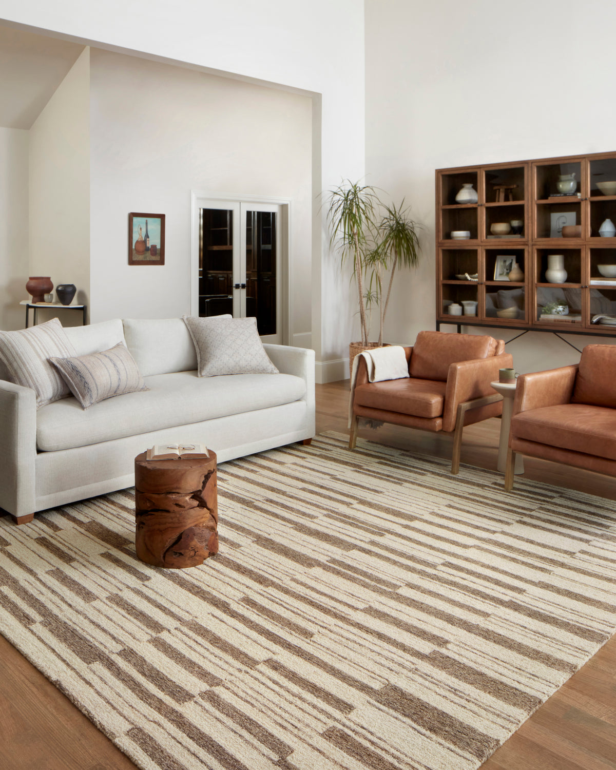 Polly Beige/Tobacco Rug – room scene