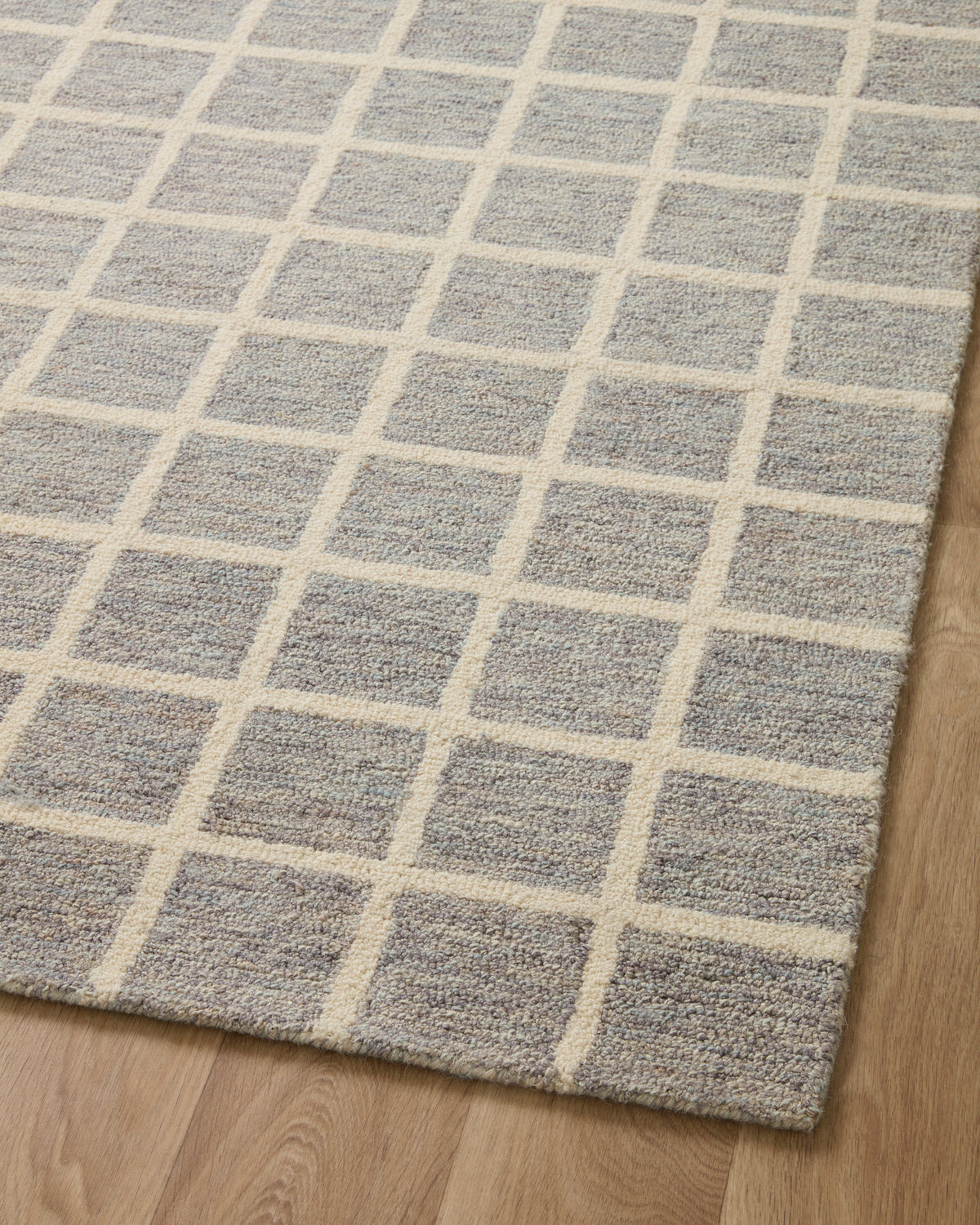 Polly Slate/Ivory Rug – detail