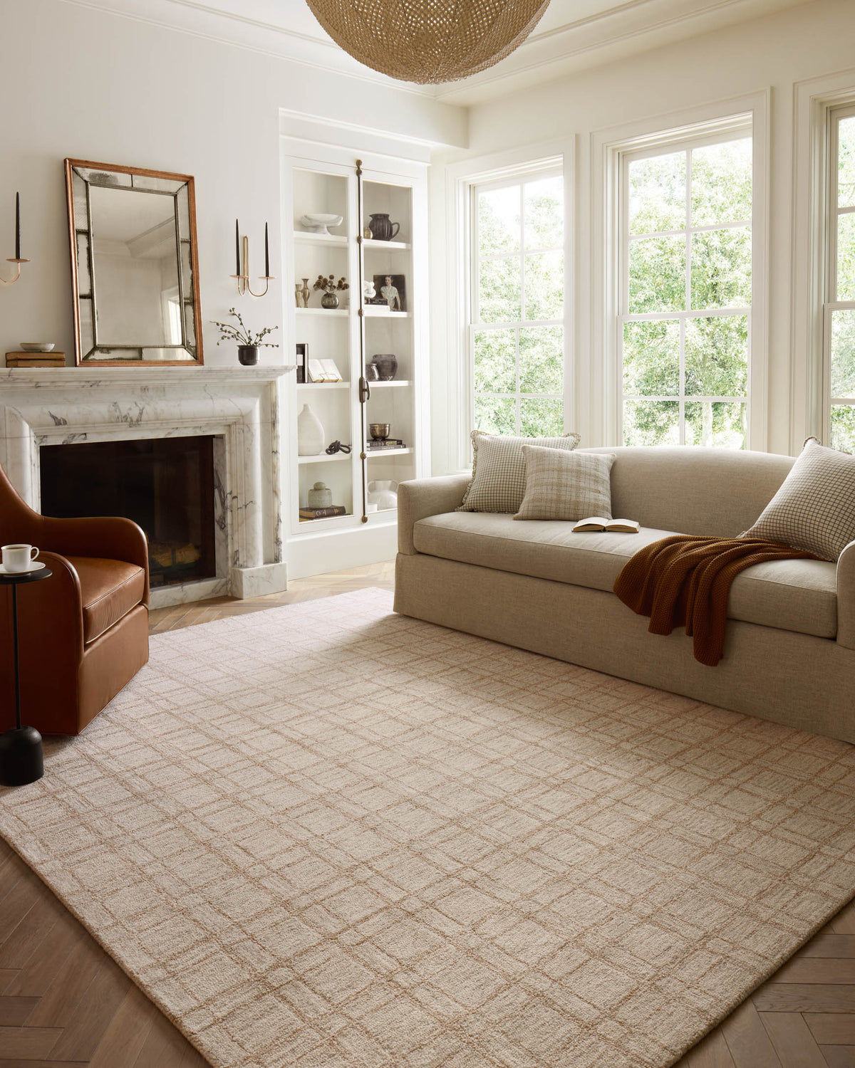 Polly Khaki/Sand Rug – room scene