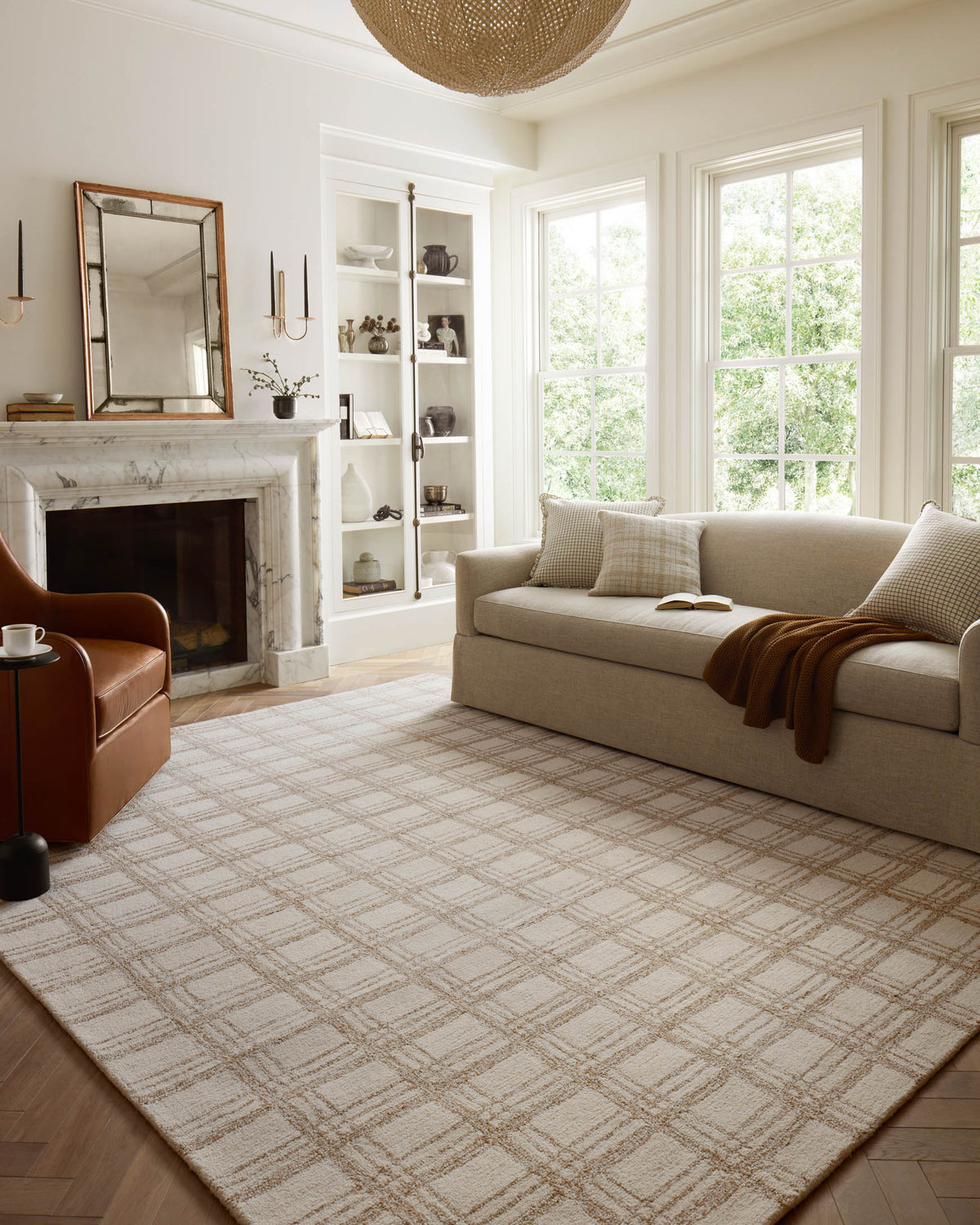 Polly Cream/Sand Rug – room scene