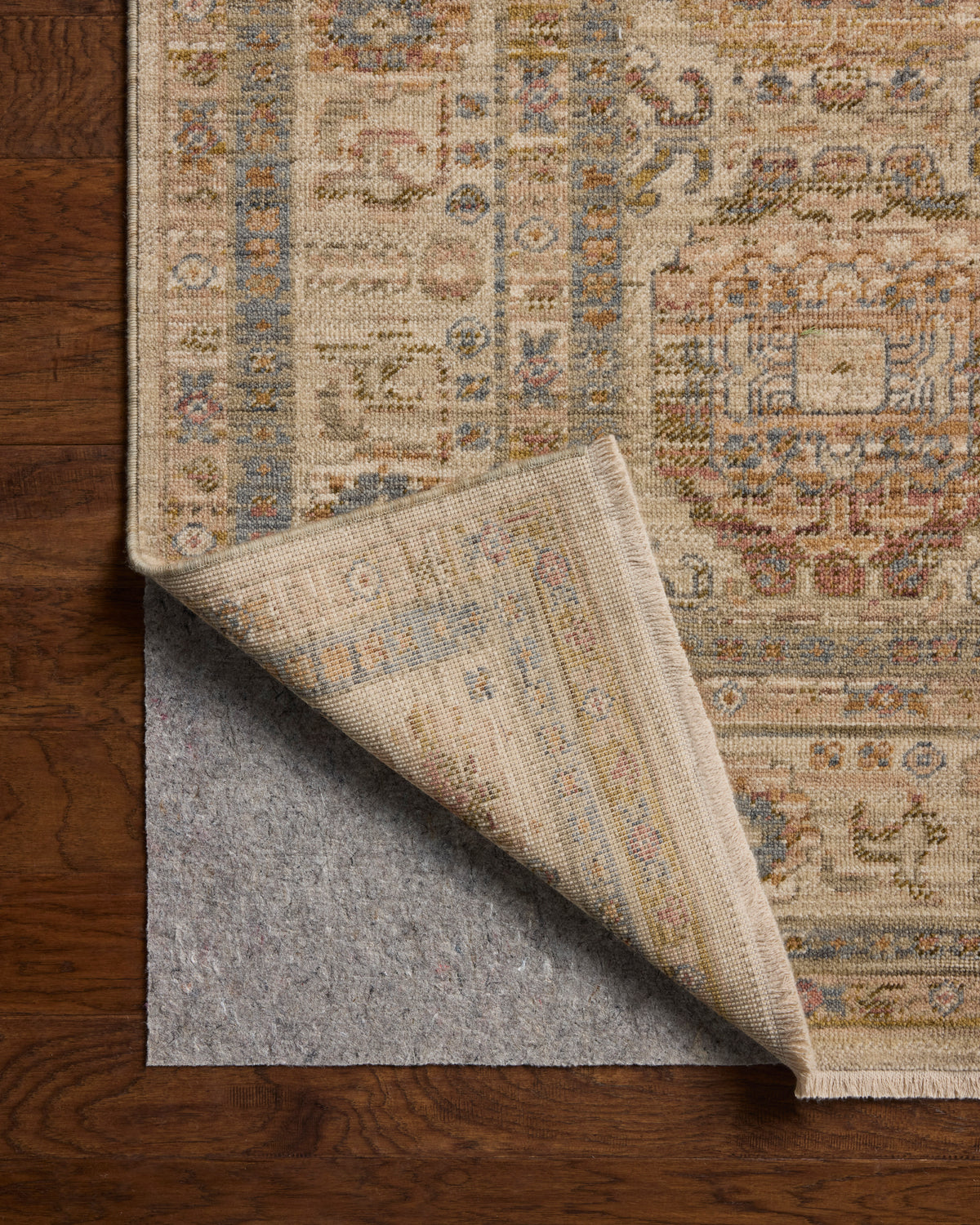 Reign Dove/Multi Rug – detail