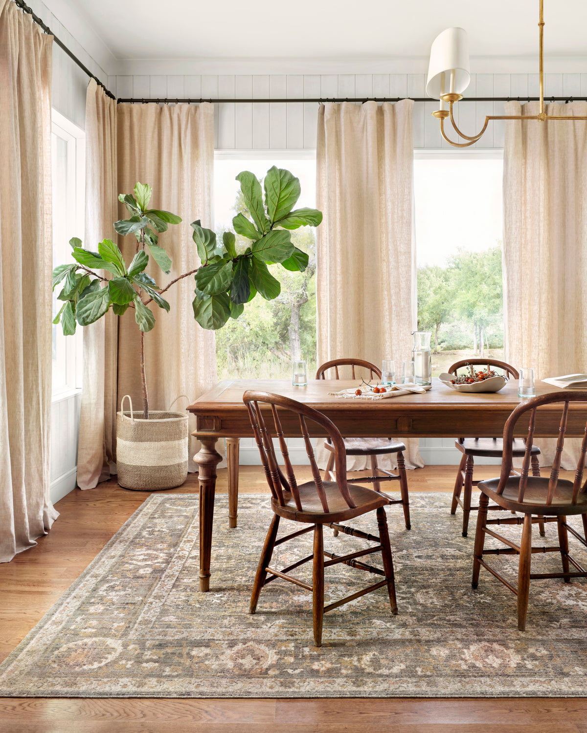 Rosemarie Sage/Blush Rug – room scene