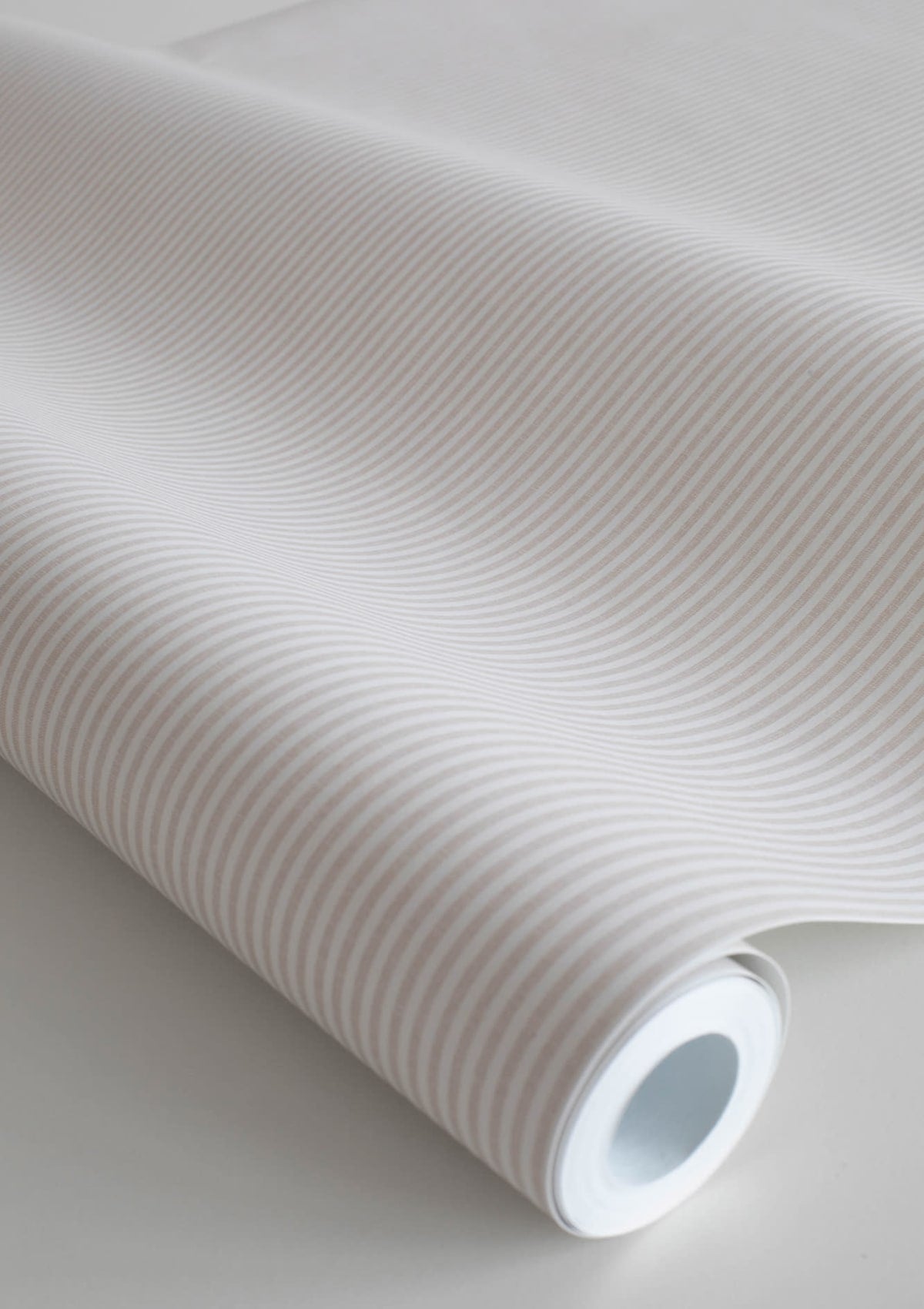 Rand Wallpaper in Sandstone