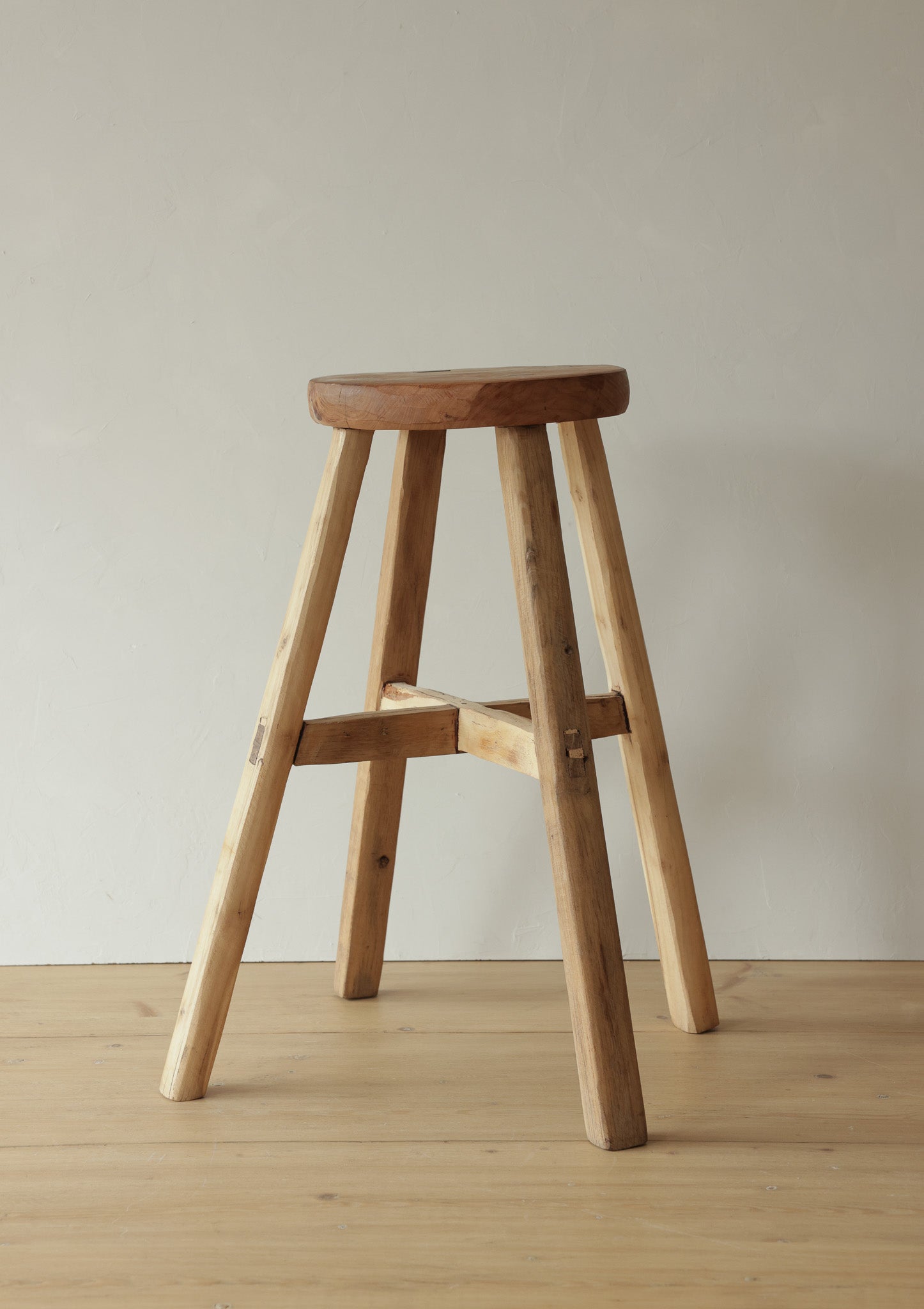 Ryden Vintage Round Stool