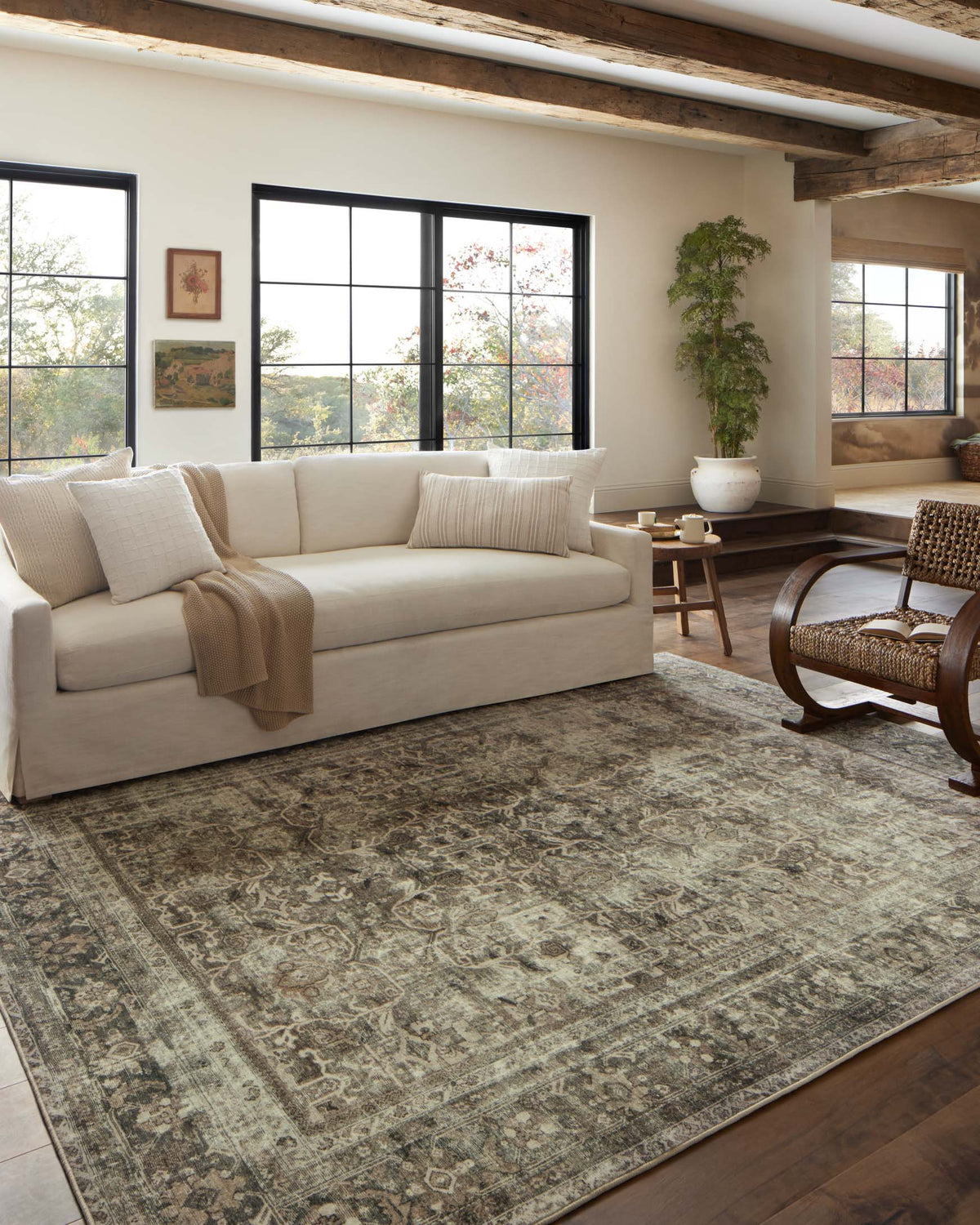 Sinclair Pebble/Taupe Rug – room scene