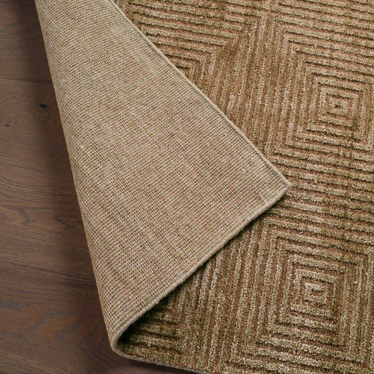 Tasa Pennant Rug – TAS02 – close-up