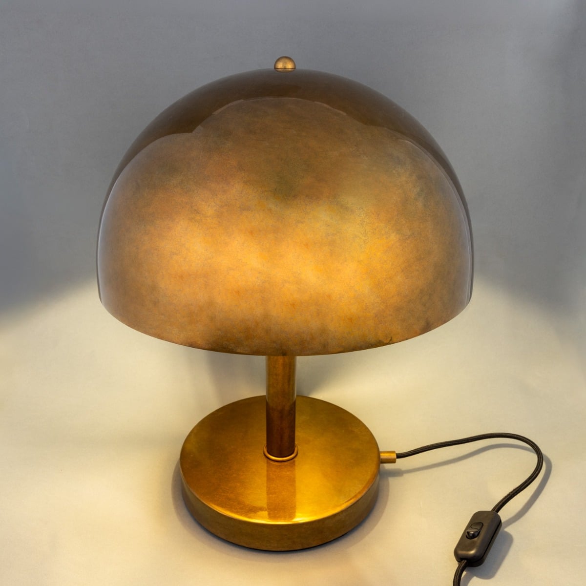 Turku Modern Brass Dome Table Lamp