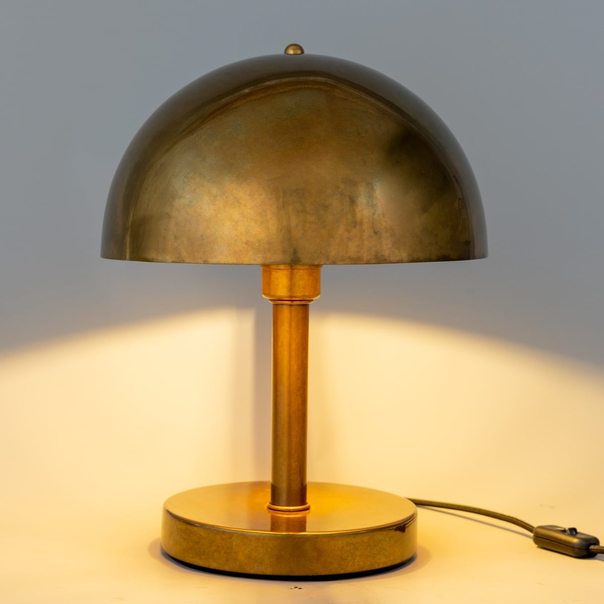 Turku Modern Brass Dome Table Lamp