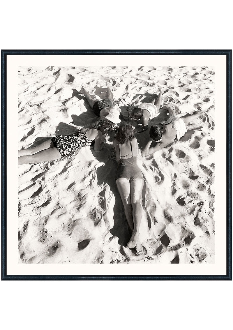 Vintage Photography: Beach Gathering