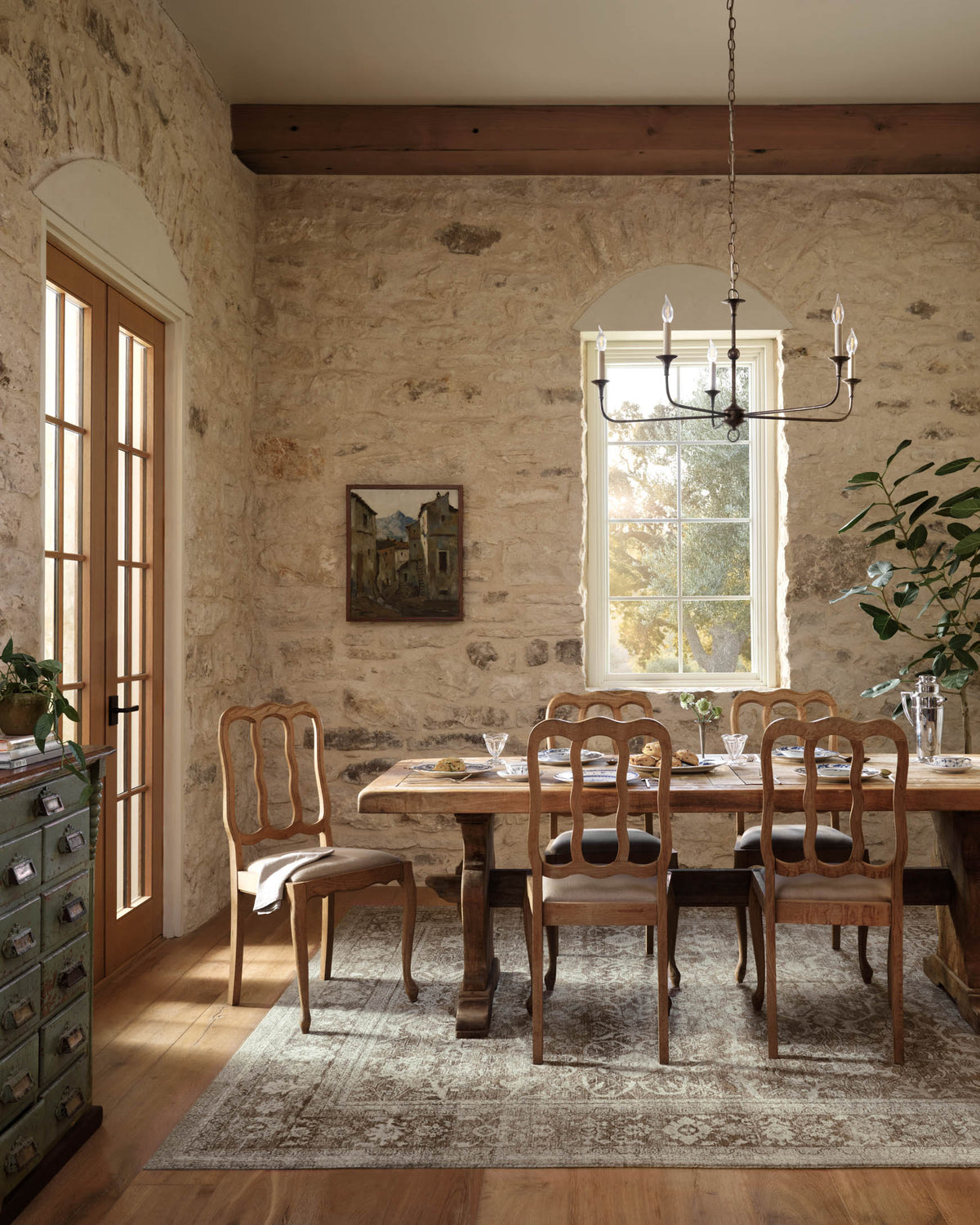 Wimberly Bark/Ivory Rug – room scene