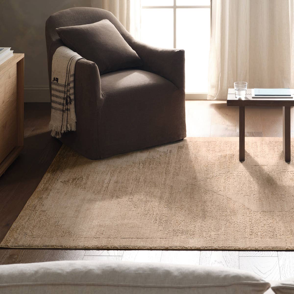 Zarif Nitari Rug – ZAR05 – room scene
