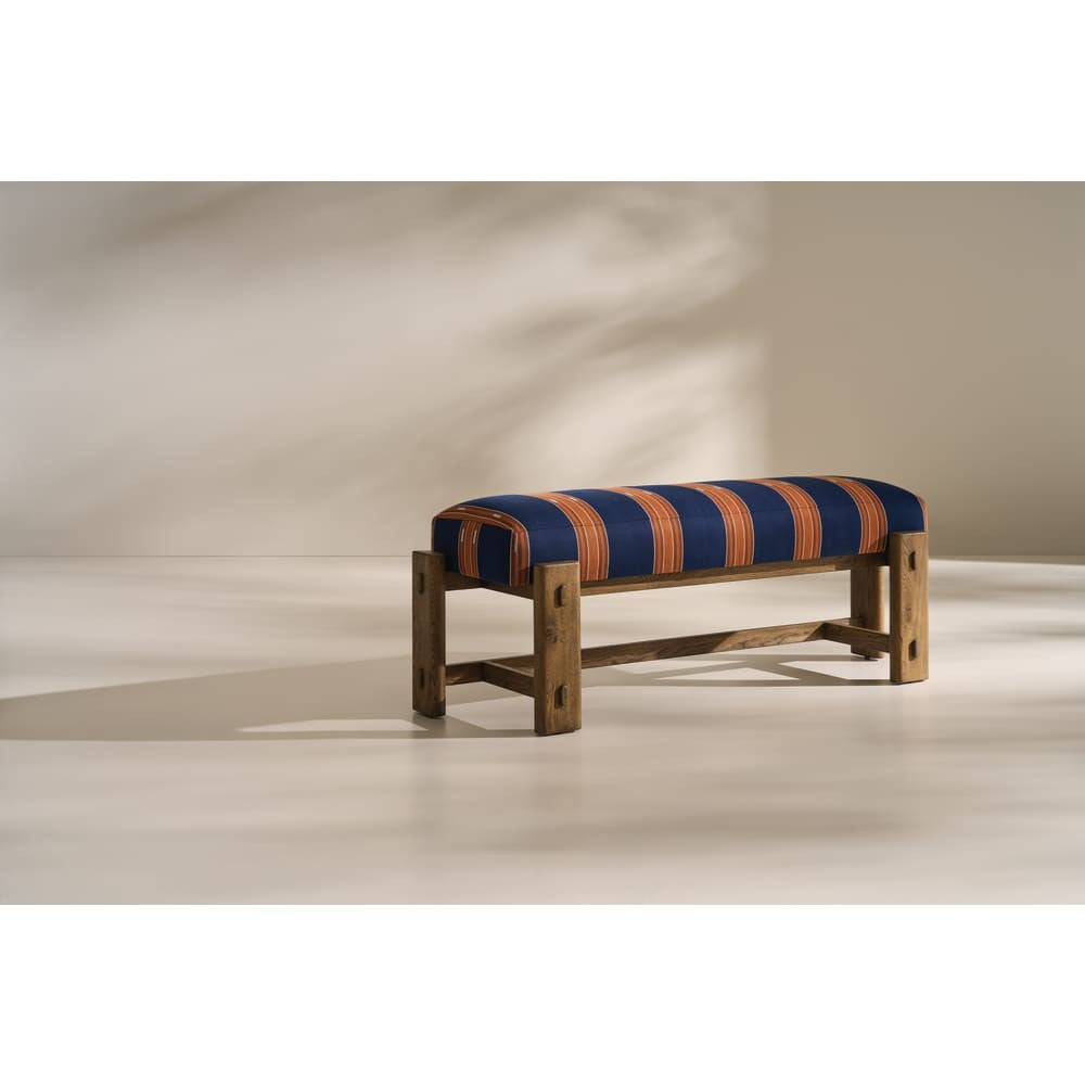 Cassius Bench